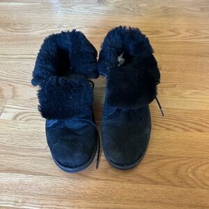 UGG Quincy boot size 7